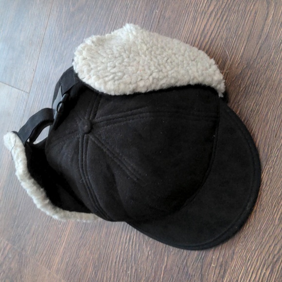 Broner Size Medium Black Winter Flap hat with Buckle - Picture 5 of 6